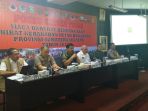 panglima-tni-tinjau-posko-siaga-darurat-bencana-asap_20180725_125308.jpg