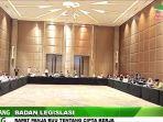 panitia-kerja-panja-badan-legislasi-baleg-dpr-ri-menyelesaikan-pembahasan-dim.jpg