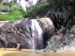 pantai-air-terjun-banyu-anjlok_20151222_234905.jpg