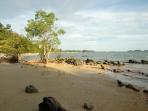 pantai-jabu-batam1_20160727_082000.jpg