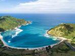 pantai-kuta-mandalika-sumber-indonesia-travel-ds.jpg