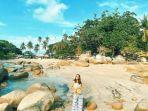pantai-penyusuk-di-belitung.jpg