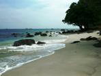 pantai-tanjung-lesung_20150408_141056.jpg