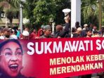 para-aktivis-dsks-berunjukrasa_20180622_183157.jpg
