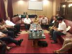 para-angota-forsijakon-menggelar-pertemuan_20160602_181227.jpg