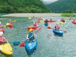 para-pecinta-kayak-bermain-di-sungai-niyodo.jpg