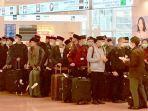 para-pemagang-indonesia-tiba-di-bandara-haneda-tokyo.jpg