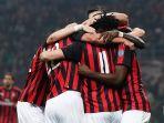 para-pemain-ac-milan-melakukan-selebrasi-usai-menjebol-gawang-empoli.jpg