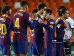 para-pemain-barcelona-merayakan-kemenangan-mereka-lawan-valencia.jpg