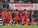 para-pemain-bayern-munich-merayakan-gol-dalam-pertandingan-sepak-bola.jpg