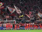 para-pemain-bayern-munich-merayakan-kemenangan-2-0-timnya-setelah-pertandingan.jpg