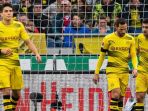 para-pemain-borussia-dortmund_20171120_165405.jpg