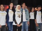 para-pemain-chrisye-saat-gala-premier-film-chrisye-di-epicentrum-xxi_20171201_204008.jpg