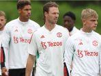 para-pemain-manchester-united-sedang-berlatih-untuk-pramusim-liga-inggris.jpg