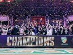 para-pemain-pelita-jaya-bakrie-merayakan-gelar-juara-ibl-2024.jpg