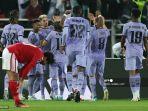 para-pemain-real-madrid-merayakan-gol-kedua-yang-dicetak-federico-valverde.jpg