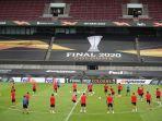 para-pemain-sevilla-menghadiri-sesi-latihan-pada-malam-pertandingan-final-liga-eropa.jpg