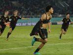 para-pemain-timnas-jerman-u17-merayakan-kemenangan.jpg