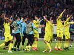 para-pemain-villarreal-merayakan-kemenangan-di-perempat-final-liga-champions-uefa.jpg