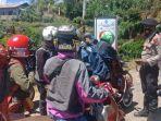 para-pendaki-yang-hendak-naik-ke-gunung-bawakaraeng.jpg