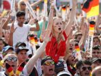 para-pendukung-timnas-jerman_20180627_134655.jpg