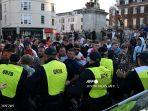 Protes Anti Imigran Muslim di Inggris Terus Meningkat, Keamanan Masjid Seluruh Britania Ditingkatkan