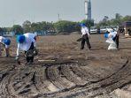 para-peserta-bersih-laut-dan-pantai-di-pelabuhan-kcn-marunda.jpg