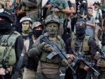 para-petempur-dari-faksi-faksi-milisi-perlawanan-palestina-dari-brigade-al-qassam.jpg