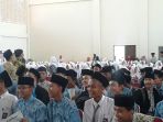 para-santriwan-dan-santriwati-mengikuti-penyuluhan-kesehatan-reproduks_20181011_203318.jpg