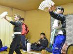 para-tim-kesenian-jepang-berlatih.jpg
