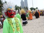 parade-ondel-ondel-meriahkan-hut-dki-di-ancol_20180623_193019.jpg