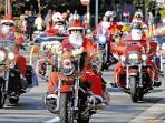 parade-santa-klaus-motor-gede-di-tokyo_20141224_102140.jpg