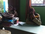parniah-kanan-guru-sdn-1-kumai-hili_20170715_163410.jpg