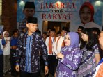 pasangan-agus-sylvi-hadiri-rapat-pleno-kpud-dki-jakarta_20161025_123651.jpg