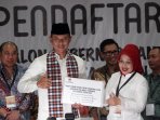 pasangan-agus-sylviana-daftar-pilgub-dki-jakarta_20160923_214905.jpg