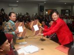 pasangan-ahok-djarot-mendaftar-di-kpud-dki_20160921_183628.jpg