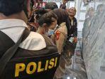pasangan-lesbi-dibunuh.jpg