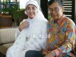 pasangan-pengantin-baru-ajip-rosidi-dan-nani-widjaya_20170416_144446.jpg