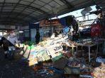 pasar-di-donetsk-yang-dirudal-ukraina-dan-mengakibatkan-27-orang-tewas-ll.jpg