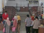 pasar-johar-semarang-mulai-ramai-pedagang-dan-pengunjung_20211116_133846.jpg