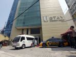 pasien-covid-19-otg-mulai-diisolasi-di-hotel_20200928_164958.jpg