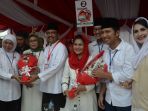 paslon-cagub-dan-cawagub-jatim-kampanye-damai_20180219_141944.jpg