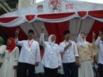 paslon-cagub-dan-cawagub-jatim-kampanye-damai_20180219_142826.jpg