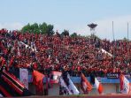 pasoepati-mengiringi-pertandingan-persis-solo_20180419_074501.jpg