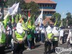 pasukan-amankan-demo1.jpg