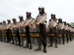 pasukan-gabungan-keamanan-pilkada-serentak-2015-pontianak_20151211_135417.jpg