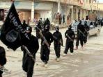 pasukan-isis-berpawai-di-raqqa-suriah_20150328_144455.jpg