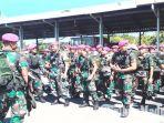 pasukan-pasmar-2-marinir-surabaya-saat-persiapan-berangkat-menuju-ke-jakarta.jpg