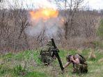 pasukan-rusia-menyerang-posisi-ukraina-dengan-mortar.jpg