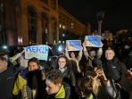 pasukan-rusia-mundur-dari-kherson-rakyat-ukraina-bersorak_20221112_084430.jpg